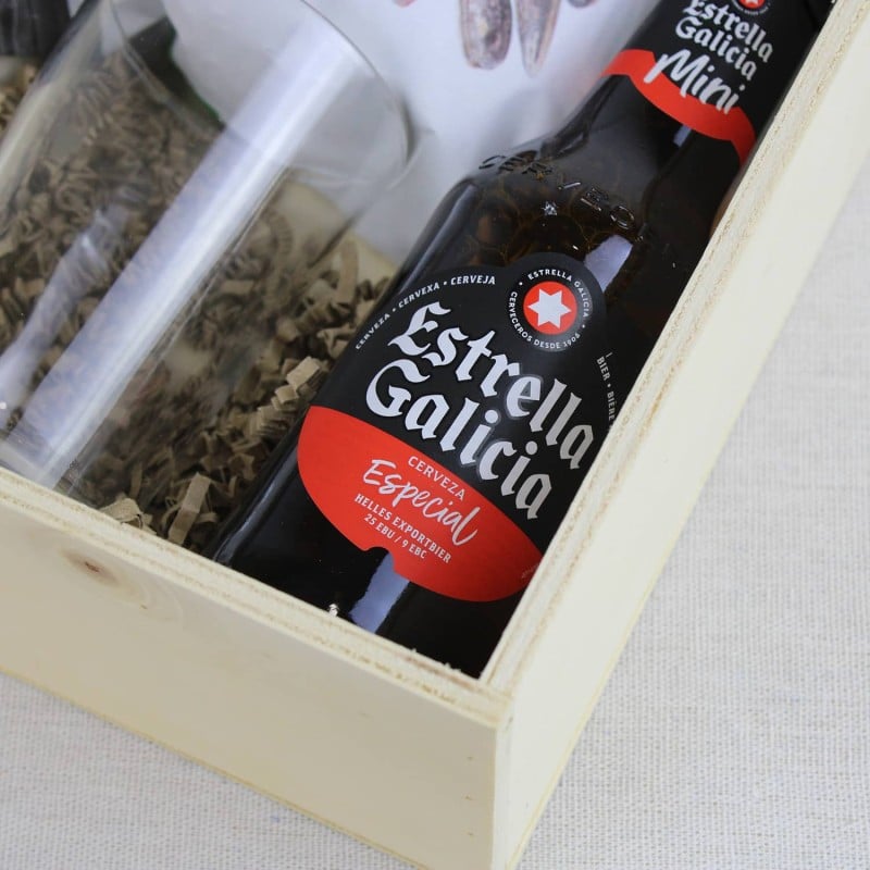 Caja Regalo con Foto Cerveza Vaso y Pipas - Imagen 3