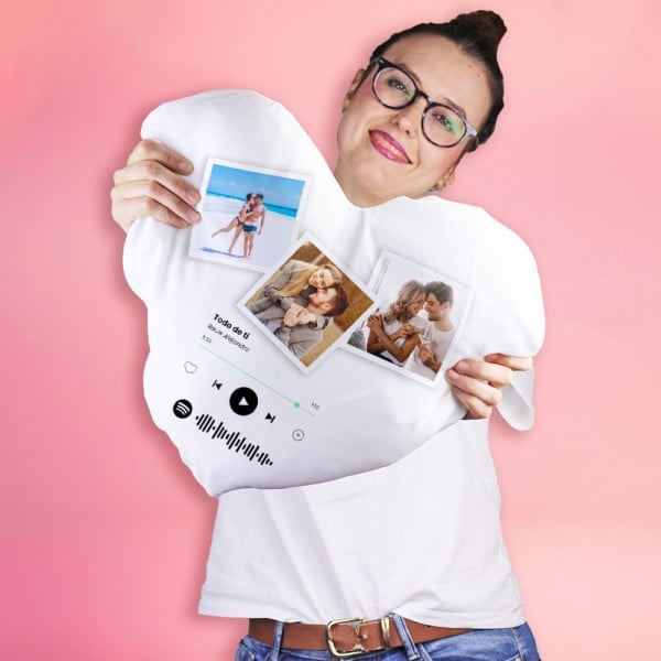 Cojín forma de corazón con Fotos y código Spotify