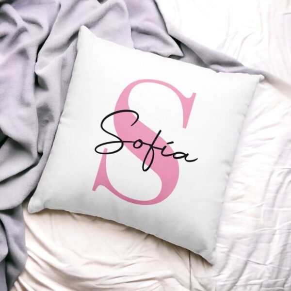 Cojín Personalizado con Inicial y Nombre