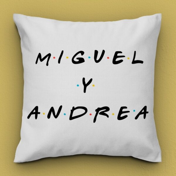 Cojín Personalizado con Nombres