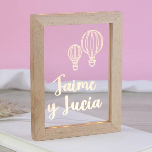 Marco de Madera con Led con Nombres y Globos