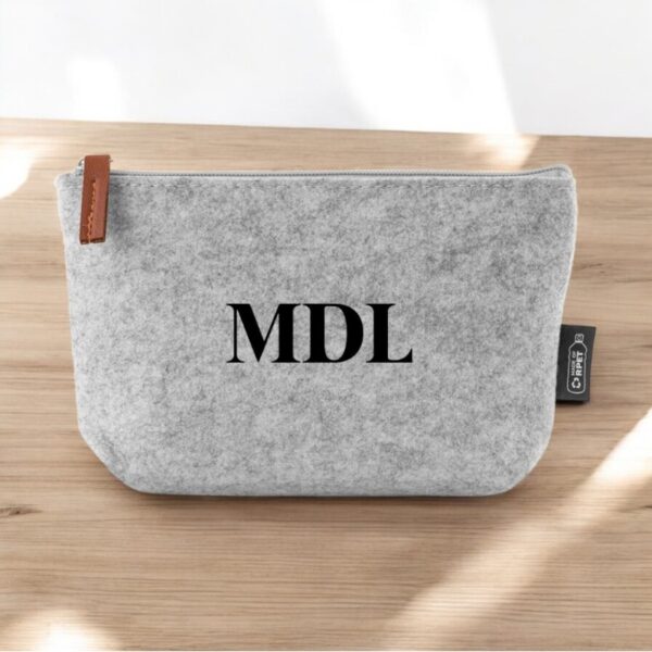 Neceser Fieltro Gris con Iniciales